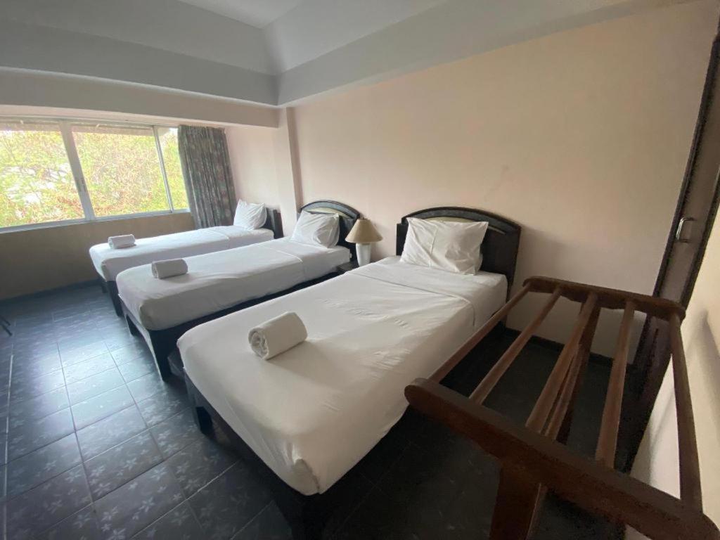 Oyo 903 Madame Kim Hostel Lampang Exterior photo